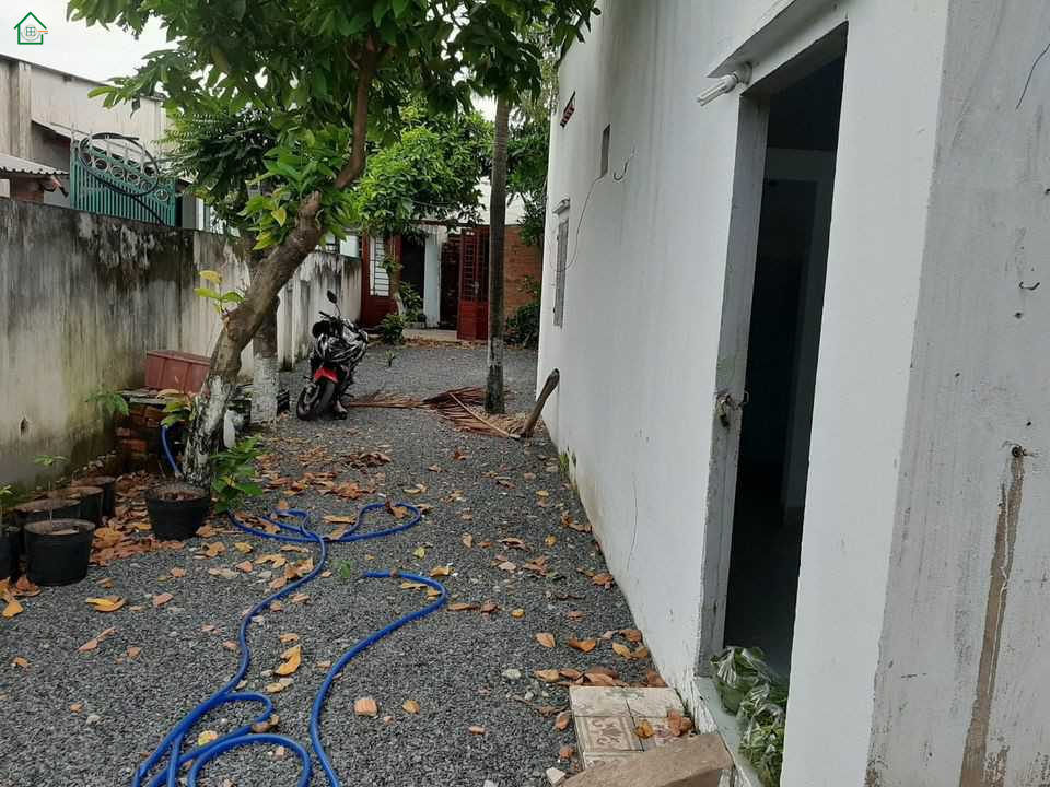 CẦN BÁN GẤP LÔ ĐẤT DIỆN TÍCH 244,5m2 GẦN BIG C DĨ AN