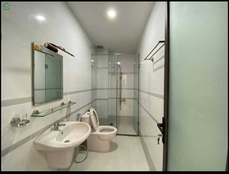 Bán nhà mới gần khu nhà đồng bộ hồng đào nằm trên trục đường quốc lộ 13 phường hiệp bình phước quận Thủ Đức