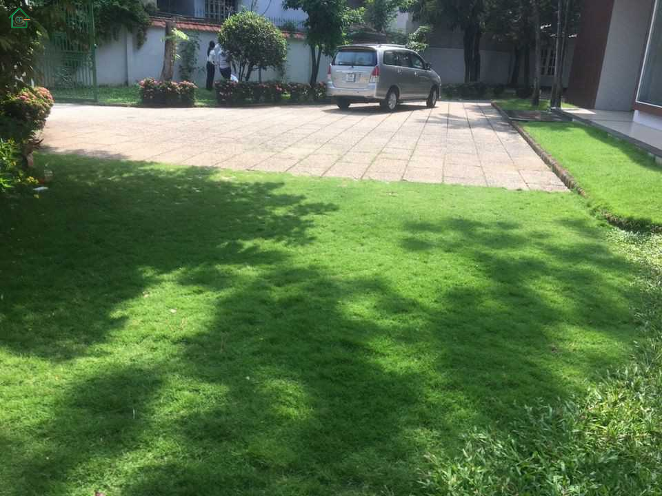 Bán biệt thự sân vườn, diện tích 1177m2 ngay trung tâm Thành phố Thủ Đức