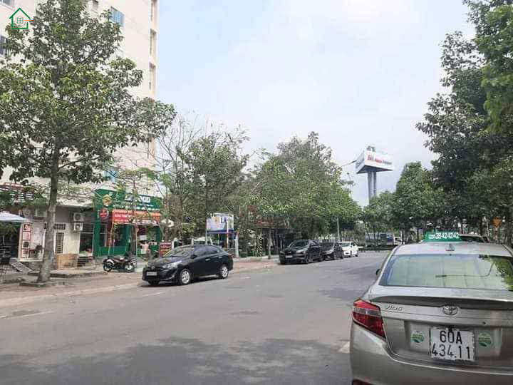 BÁN GẤP LÔ ĐẤT ĐỐI DIỆN METRO TRUNG TÂM TP.BIÊN HOÀ-P.QUANG VINH