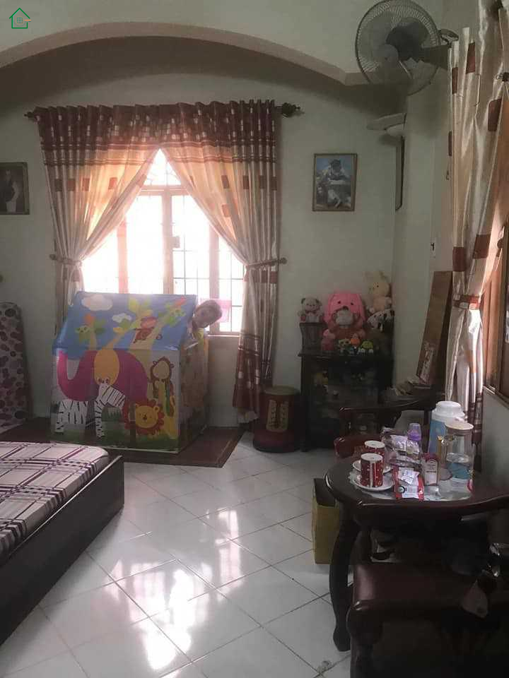 Chủ đang cần bán gấp nhà đường 3 Tháng 2, Quận 10, 35m2.