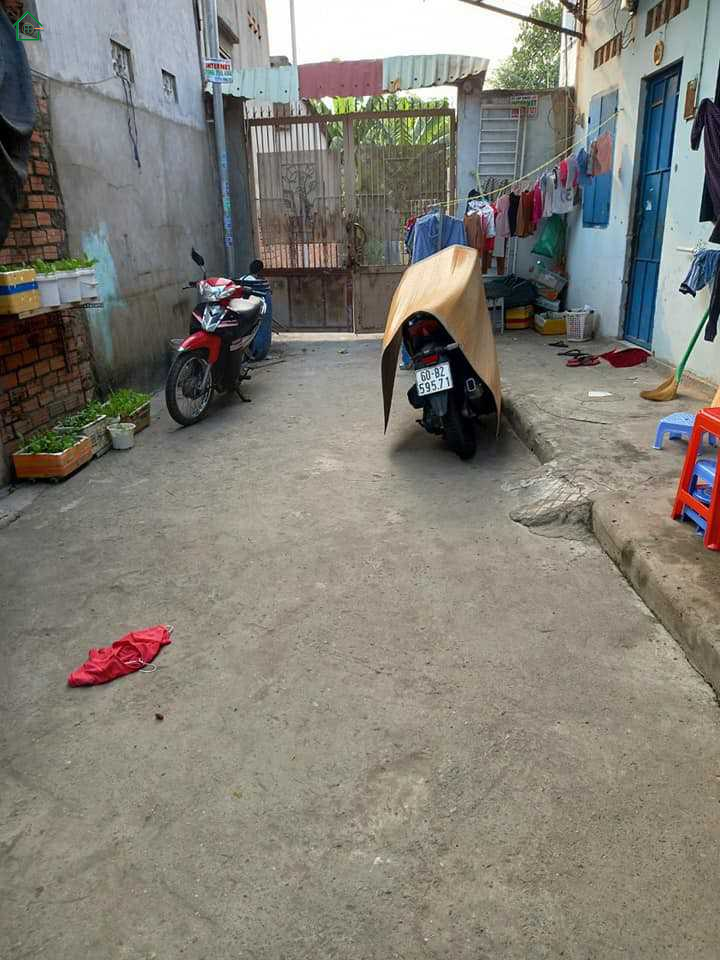 Cần bán Nhà lầu trệt + 3 phòng trọ, ngay ngã 3 cây Lơn, quốc lộ 1k Dĩ An, Bình Dương